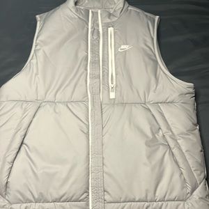 Nike thermal vest